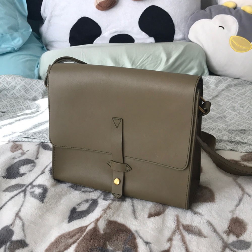 IIIBeCa "Duane" crossbody bag by Joy Gryson